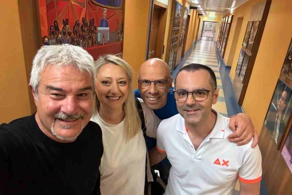 Reazione A Catena e i campioni Niente in ordine con Pino Insegno